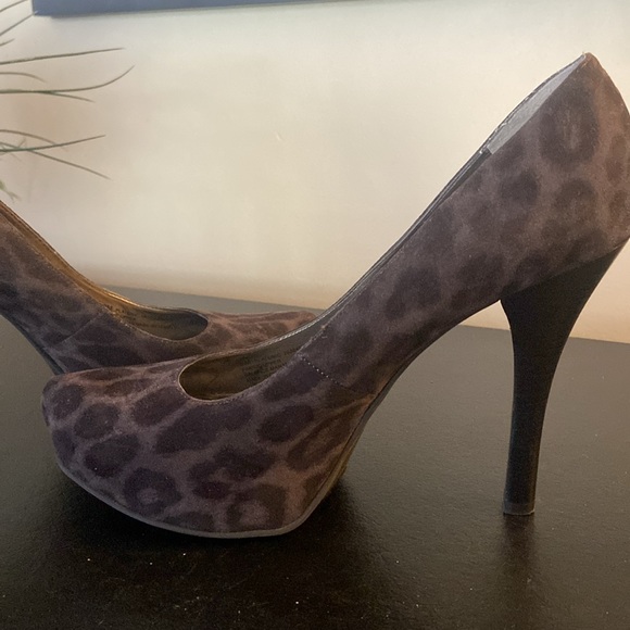 Carlos by Carlos Santana size 8 platform animal print pumps PLATONIC - Picture 7 of 15